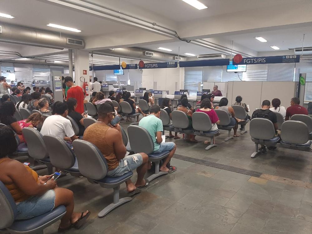 Cinco agências bancárias são autuadas por descumprimento ao tempo na fila, em JP
