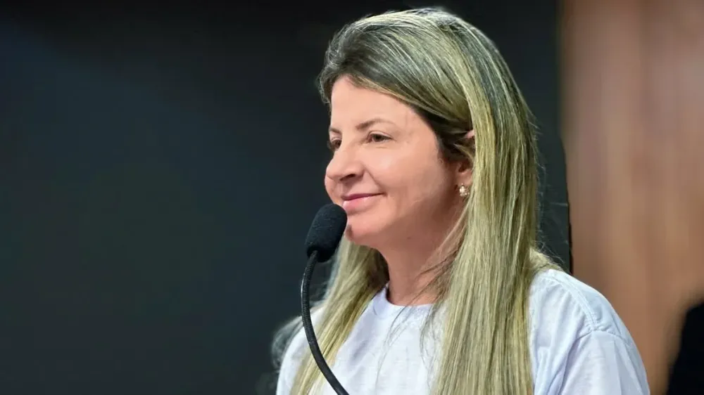 Justiça determina novo afastamento de vereadora